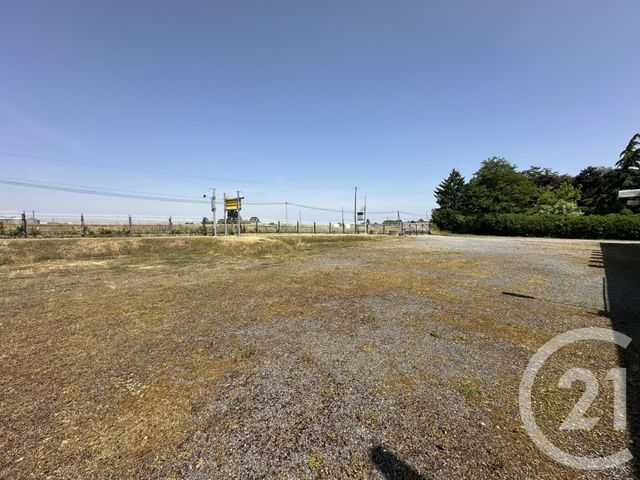 commerce à vendre - 950.0 m2 - ST MAUR - 36 - CENTRE - Century 21 Adressimmo