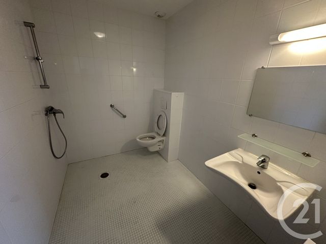 Appartement T1 à vendre - 1 pièce - 31.3 m2 - VILLEDIEU SUR INDRE - 36 - CENTRE - Century 21 Adressimmo