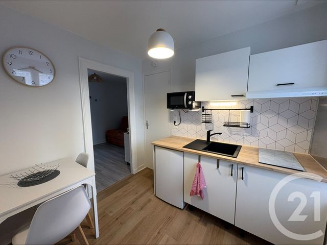 Appartement T1 à louer - 1 pièce - 18.0 m2 - CHATEAUROUX - 36 - CENTRE - Century 21 Adressimmo