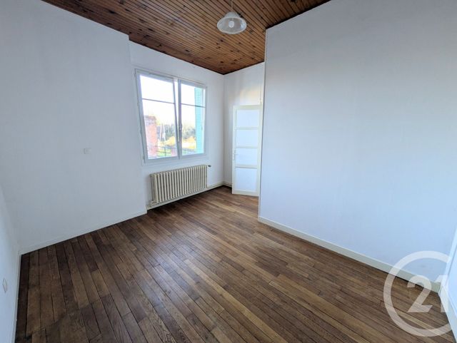 maison à vendre - 4 pièces - 89.06 m2 - ST GAULTIER - 36 - CENTRE - Century 21 Adressimmo