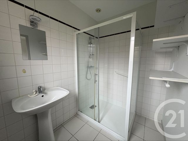 maison à louer - 4 pièces - 104.54 m2 - LE POINCONNET - 36 - CENTRE - Century 21 Adressimmo