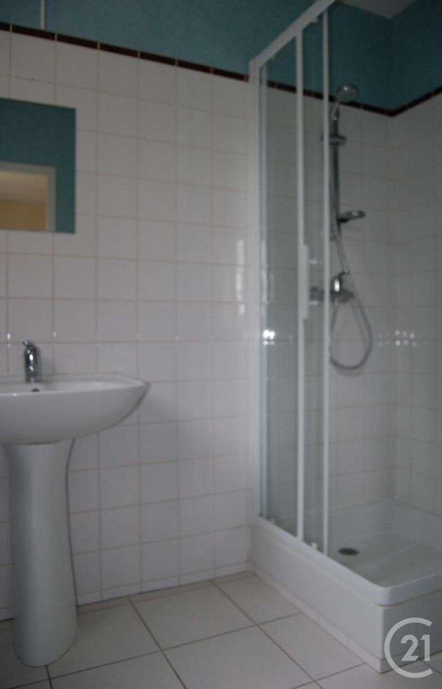 maison à louer - 4 pièces - 104.54 m2 - LE POINCONNET - 36 - CENTRE - Century 21 Adressimmo