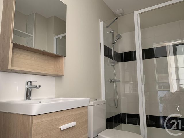 Appartement F1 à louer - 1 pièce - 32.85 m2 - CHATEAUROUX - 36 - CENTRE - Century 21 Adressimmo