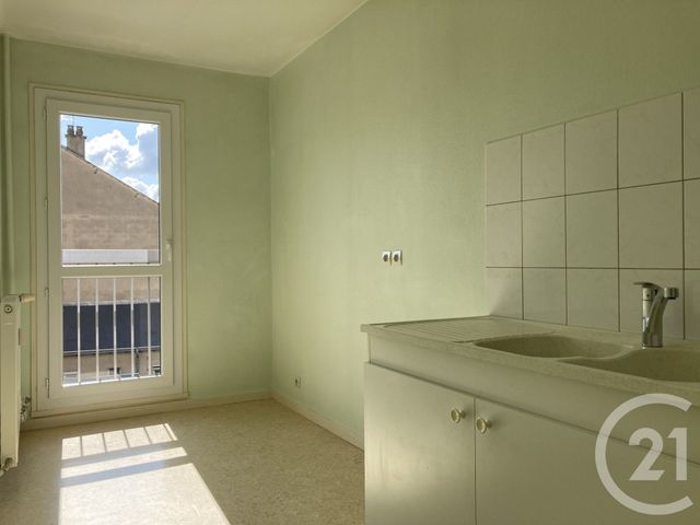 Appartement Studio à louer - 2 pièces - 34.0 m2 - CHATEAUROUX - 36 - CENTRE - Century 21 Adressimmo