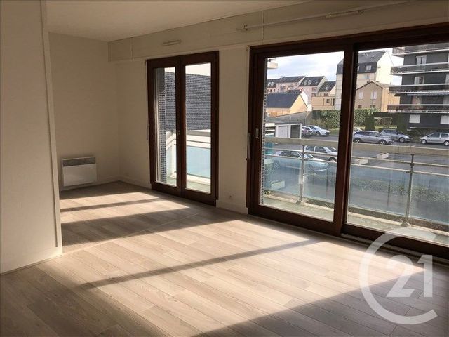 Appartement F1 à louer - 1 pièce - 44.0 m2 - CHATEAUROUX - 36 - CENTRE - Century 21 Adressimmo