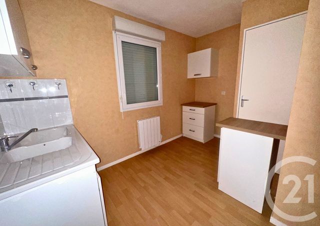 Appartement T3 à louer - 3 pièces - 63.32 m2 - CHATEAUROUX - 36 - CENTRE - Century 21 Adressimmo