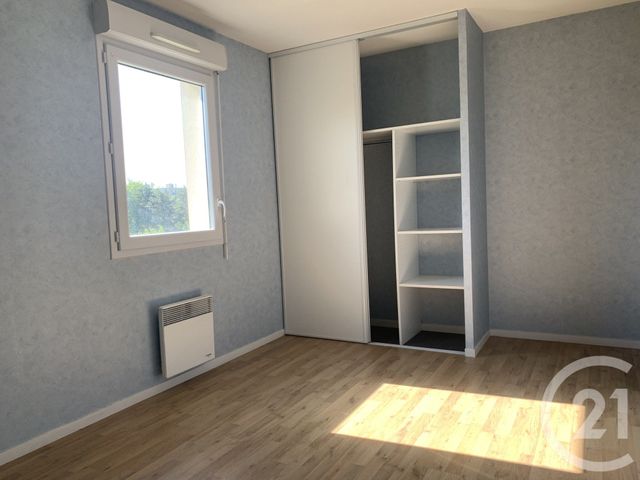 Appartement T3 à louer - 3 pièces - 63.32 m2 - CHATEAUROUX - 36 - CENTRE - Century 21 Adressimmo