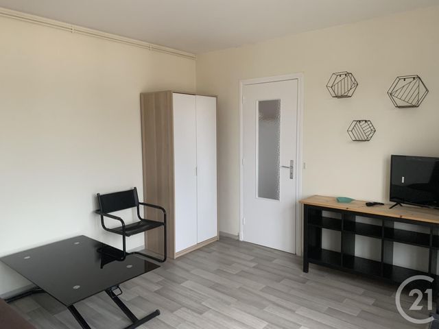 Appartement Studio à louer - 1 pièce - 29.5 m2 - CHATEAUROUX - 36 - CENTRE - Century 21 Adressimmo