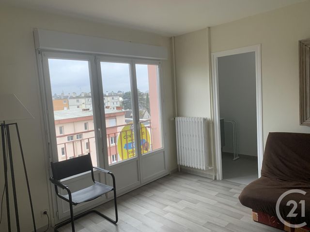 Appartement Studio à louer - 1 pièce - 29.5 m2 - CHATEAUROUX - 36 - CENTRE - Century 21 Adressimmo