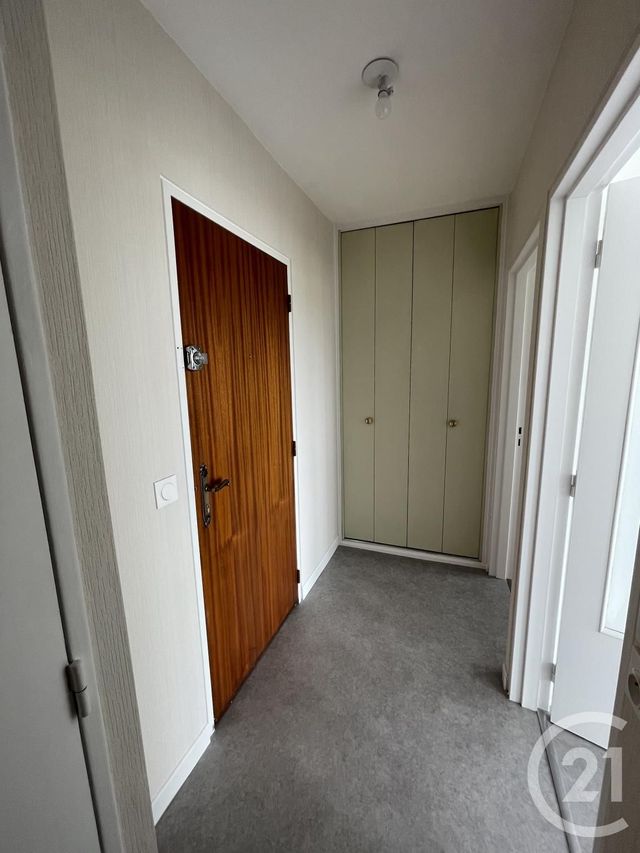 Appartement F1 à louer - 1 pièce - 44.09 m2 - CHATEAUROUX - 36 - CENTRE - Century 21 Adressimmo