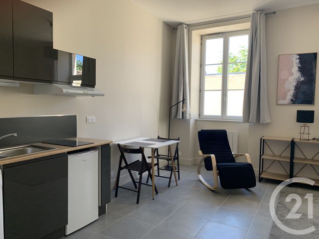 Appartement T1 à louer - 1 pièce - 21.05 m2 - CHATEAUROUX - 36 - CENTRE - Century 21 Adressimmo
