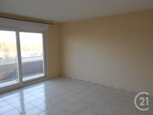 Appartement F2 à louer - 2 pièces - 54.7 m2 - CHATEAUROUX - 36 - CENTRE - Century 21 Adressimmo