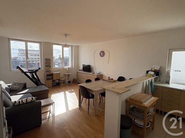 Appartement T2 à vendre - 2 pièces - 58.0 m2 - CHATEAUROUX - 36 - CENTRE - Century 21 Adressimmo