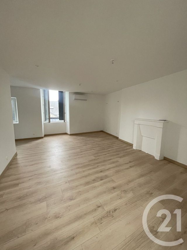 Appartement T3 à louer - 3 pièces - 69.07 m2 - CHATEAUROUX - 36 - CENTRE - Century 21 Adressimmo