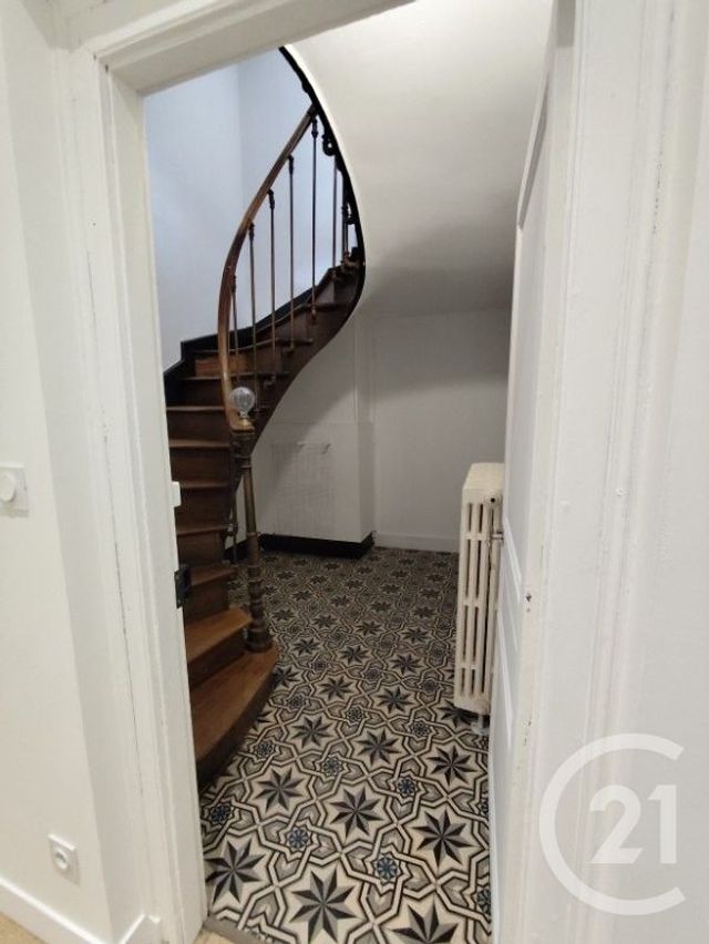 Appartement T6 à louer - 6 pièces - 170.0 m2 - BUZANCAIS - 36 - CENTRE - Century 21 Adressimmo