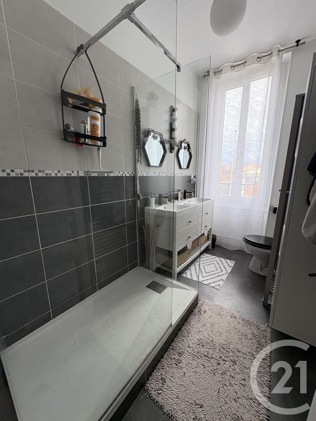 maison à vendre - 5 pièces - 110.0 m2 - CHATEAUROUX - 36 - CENTRE - Century 21 Adressimmo