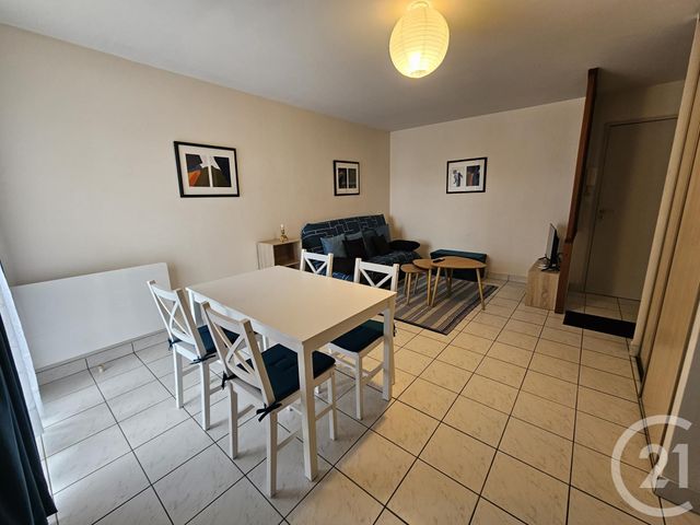 Appartement F2 à louer - 2 pièces - 36.72 m2 - CHATEAUROUX - 36 - CENTRE - Century 21 Adressimmo