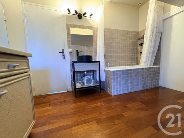 maison à vendre - 4 pièces - 69.32 m2 - CHATEAUROUX - 36 - CENTRE - Century 21 Adressimmo