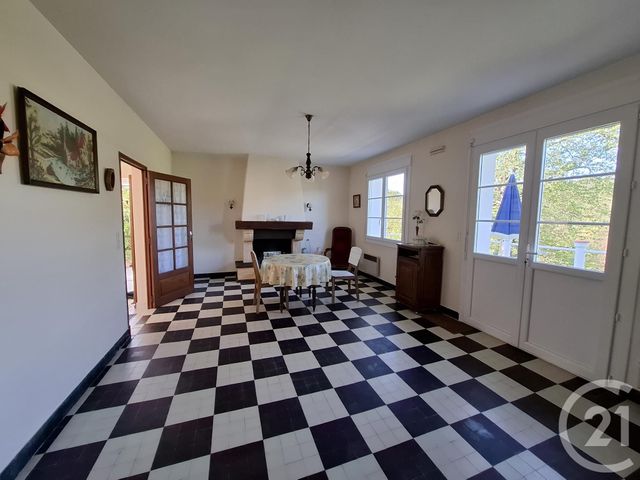 maison à vendre - 2 pièces - 58.0 m2 - BADECON LE PIN - 36 - CENTRE - Century 21 Adressimmo