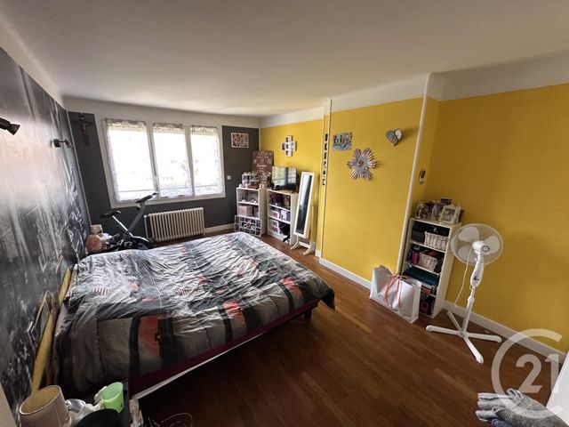 maison à vendre - 7 pièces - 169.97 m2 - CHATEAUROUX - 36 - CENTRE - Century 21 Adressimmo