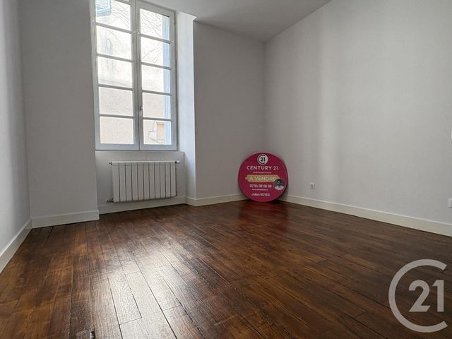 Appartement T3 à vendre - 3 pièces - 76.4 m2 - CHATEAUROUX - 36 - CENTRE - Century 21 Adressimmo