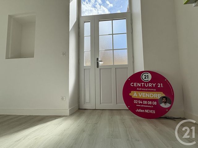 Appartement T3 à vendre - 3 pièces - 76.4 m2 - CHATEAUROUX - 36 - CENTRE - Century 21 Adressimmo