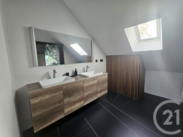 Appartement T3 à louer - 2 pièces - 60.73 m2 - CHATEAUROUX - 36 - CENTRE - Century 21 Adressimmo