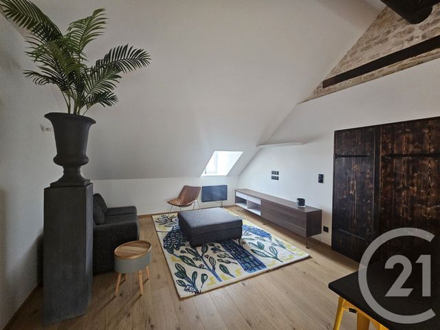 Appartement T3 à louer - 2 pièces - 60.73 m2 - CHATEAUROUX - 36 - CENTRE - Century 21 Adressimmo