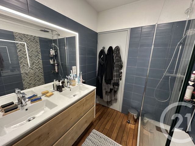 Appartement T3 à vendre - 3 pièces - 70.3 m2 - CHATEAUROUX - 36 - CENTRE - Century 21 Adressimmo