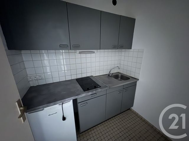 Appartement T1 à vendre - 1 pièce - 31.0 m2 - CHATEAUROUX - 36 - CENTRE - Century 21 Adressimmo