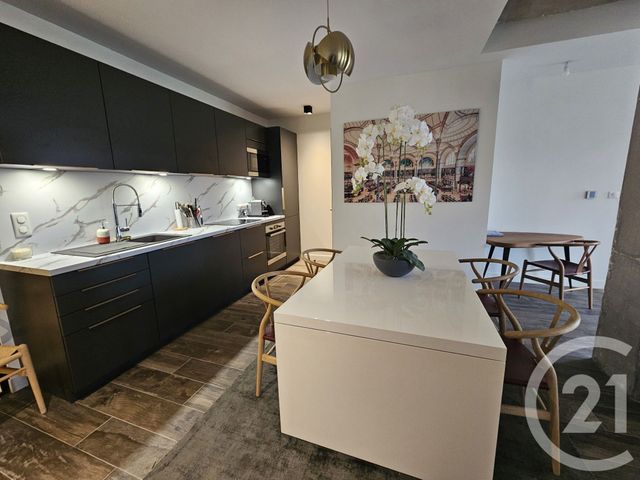 Appartement T4 à louer - 4 pièces - 114.37 m2 - CHATEAUROUX - 36 - CENTRE - Century 21 Adressimmo