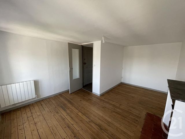 Appartement T2 à louer - 2 pièces - 47.11 m2 - CHATEAUROUX - 36 - CENTRE - Century 21 Adressimmo