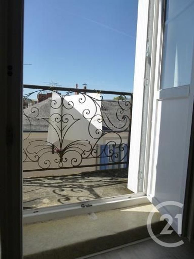 Appartement T2 à louer - 2 pièces - 47.11 m2 - CHATEAUROUX - 36 - CENTRE - Century 21 Adressimmo