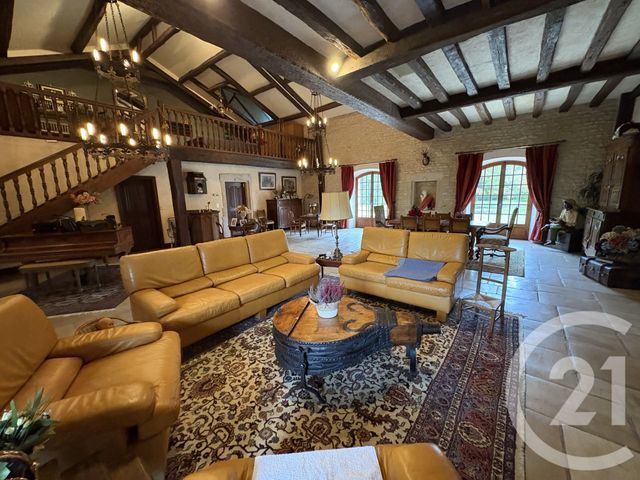 maison à vendre - 5 pièces - 296.41 m2 - ST AOUSTRILLE - 36 - CENTRE - Century 21 Adressimmo