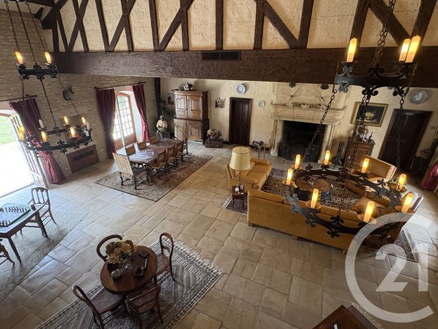 maison à vendre - 5 pièces - 296.41 m2 - ST AOUSTRILLE - 36 - CENTRE - Century 21 Adressimmo