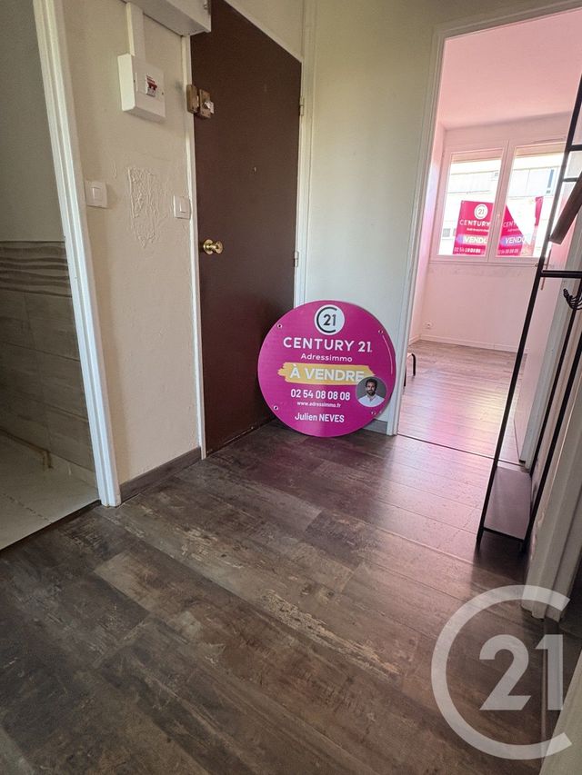 Appartement T4 à vendre - 4 pièces - 68.01 m2 - CHATEAUROUX - 36 - CENTRE - Century 21 Adressimmo