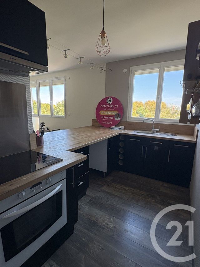 Appartement T4 à vendre - 4 pièces - 68.01 m2 - CHATEAUROUX - 36 - CENTRE - Century 21 Adressimmo