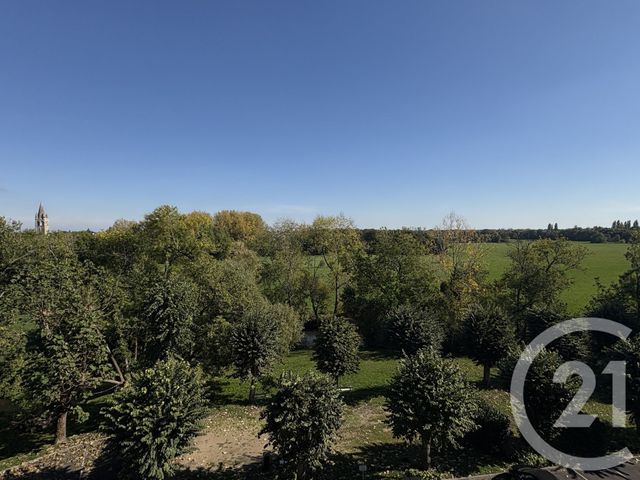 Appartement T4 à vendre - 4 pièces - 68.01 m2 - CHATEAUROUX - 36 - CENTRE - Century 21 Adressimmo