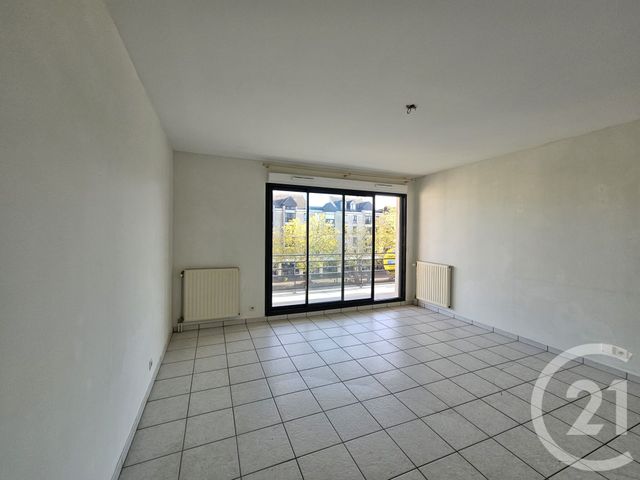 Appartement T2 à louer - 2 pièces - 48.83 m2 - CHATEAUROUX - 36 - CENTRE - Century 21 Adressimmo