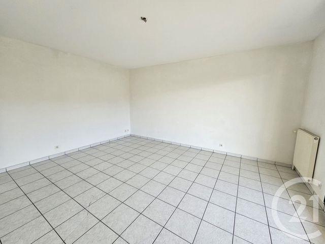 Appartement T2 à louer - 2 pièces - 48.83 m2 - CHATEAUROUX - 36 - CENTRE - Century 21 Adressimmo