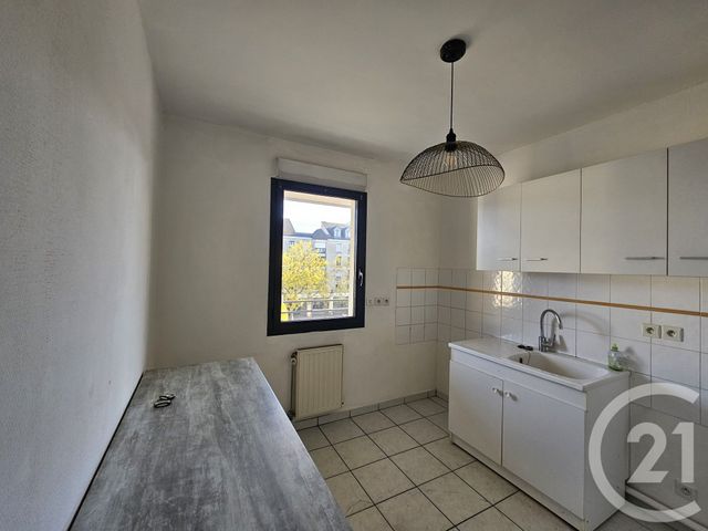 Appartement T2 à louer - 2 pièces - 48.83 m2 - CHATEAUROUX - 36 - CENTRE - Century 21 Adressimmo