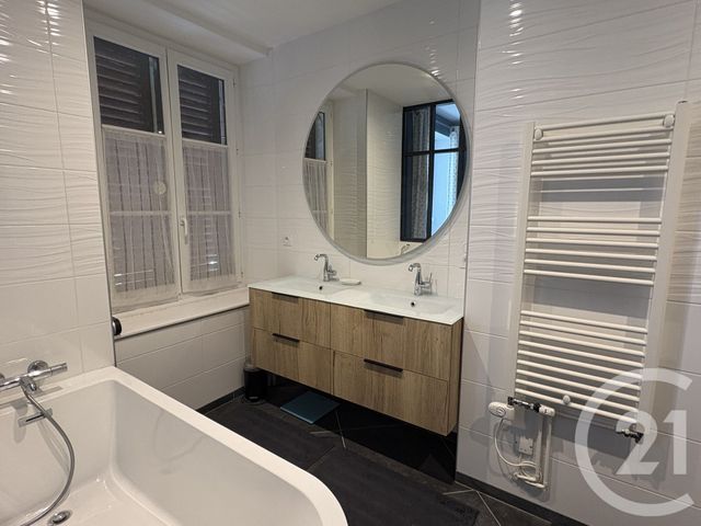 maison à vendre - 5 pièces - 177.0 m2 - CHATEAUROUX - 36 - CENTRE - Century 21 Adressimmo