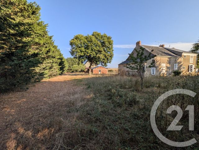 maison à vendre - 6 pièces - 203.0 m2 - ETRECHET - 36 - CENTRE - Century 21 Adressimmo