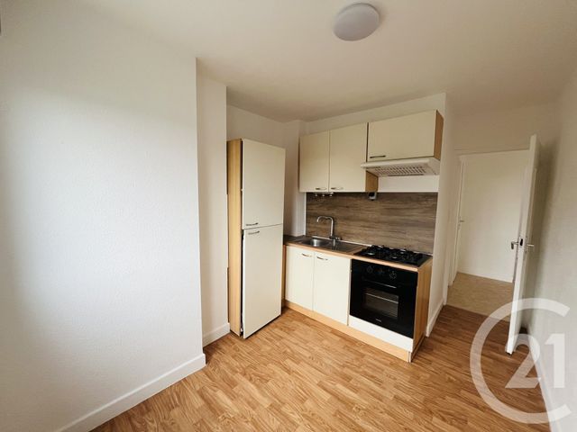 Appartement F3 à vendre - 3 pièces - 65.0 m2 - CHATEAUROUX - 36 - CENTRE - Century 21 Adressimmo