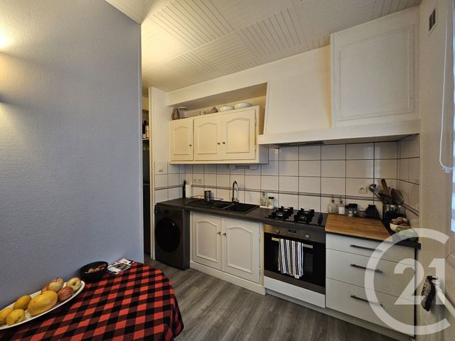 Appartement T2 à louer - 2 pièces - 69.65 m2 - CHATEAUROUX - 36 - CENTRE - Century 21 Adressimmo
