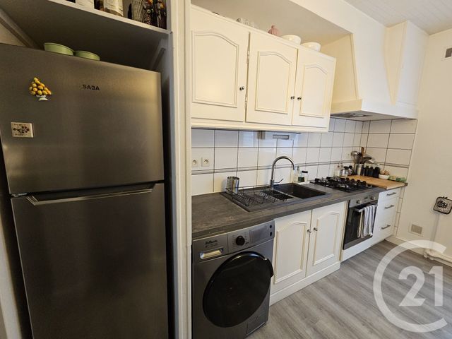 Appartement T2 à louer - 2 pièces - 69.65 m2 - CHATEAUROUX - 36 - CENTRE - Century 21 Adressimmo