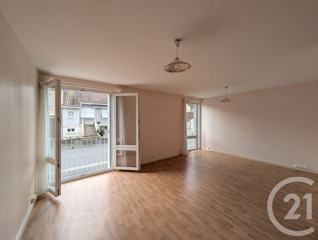 Appartement F4 à louer - 4 pièces - 81.97 m2 - CHATEAUROUX - 36 - CENTRE - Century 21 Adressimmo