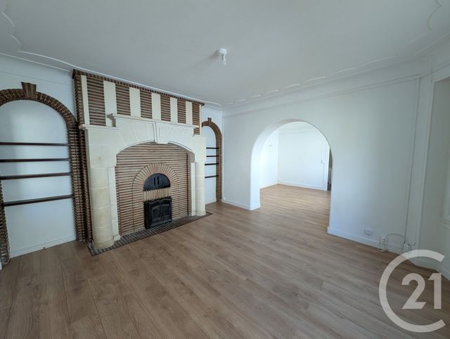 maison à vendre - 6 pièces - 130.0 m2 - ARDENTES - 36 - CENTRE - Century 21 Adressimmo