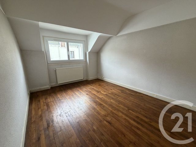 Appartement T4 à louer - 4 pièces - 72.27 m2 - CHATEAUROUX - 36 - CENTRE - Century 21 Adressimmo
