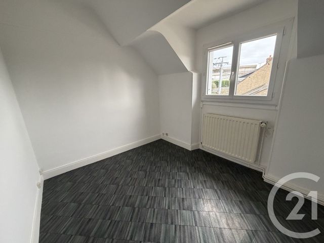 Appartement T4 à louer - 4 pièces - 72.27 m2 - CHATEAUROUX - 36 - CENTRE - Century 21 Adressimmo